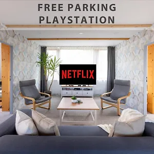  Apartament Plzenska 465 Free Parking & Ps3