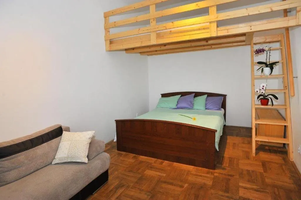 Condo In Vinohrady Prague